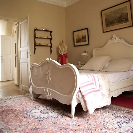Bed & Breakfast Chambres D'hotes Saint-sauveur Saint-Thibéry